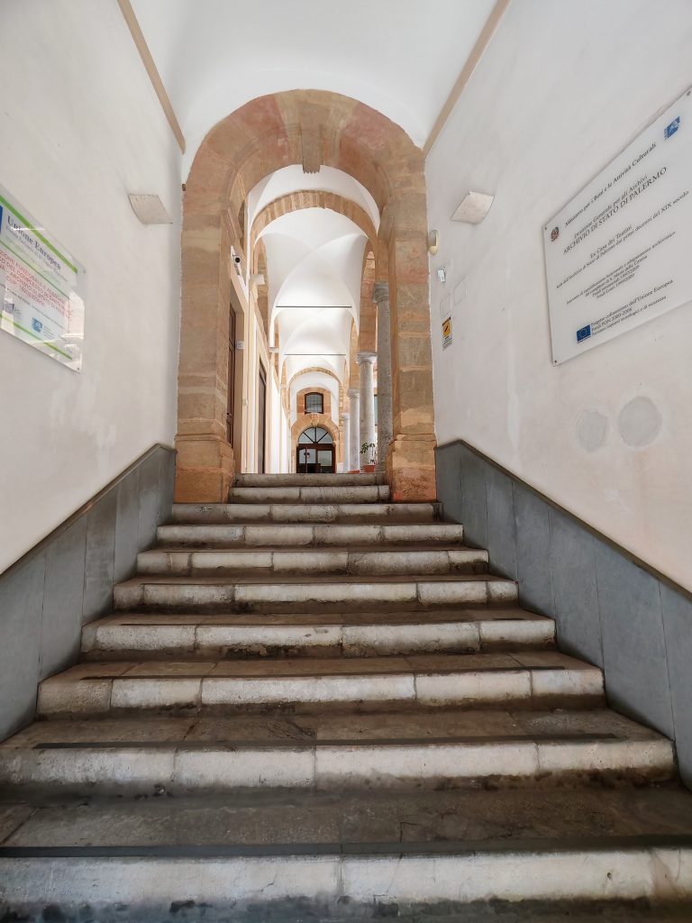 Catena, scalinata